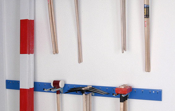 Horizontalschiene Wandmontage für Steh-, und Hängelager, mit Gabelkonsolen und Rohrkonsolen